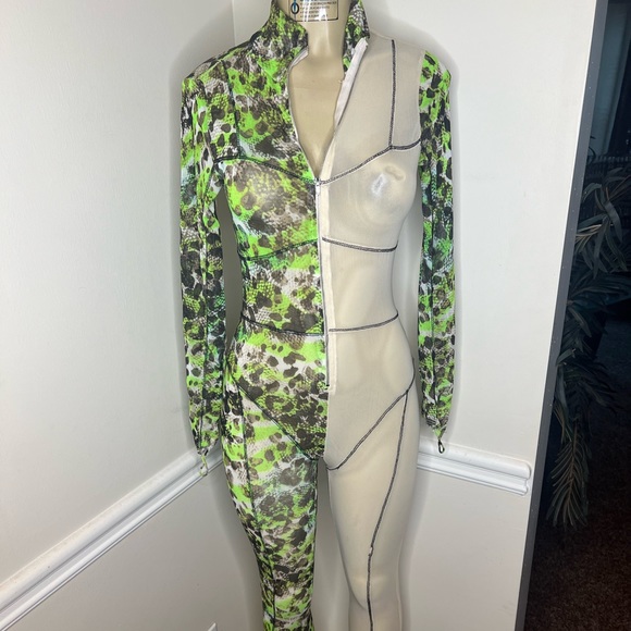 Sheer bodysuit - Picture 1 of 4